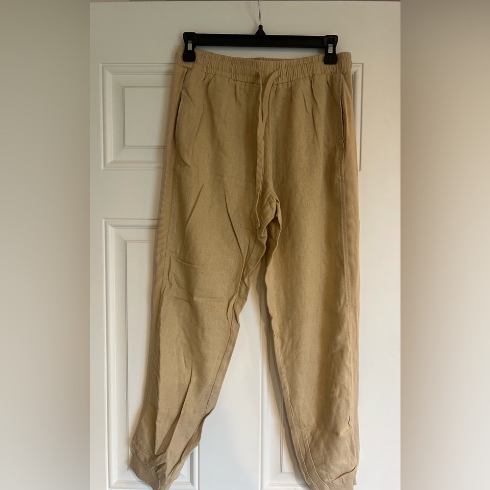 Comfy Linen Pants 
Women’s 
Size: S
Cream color Linen